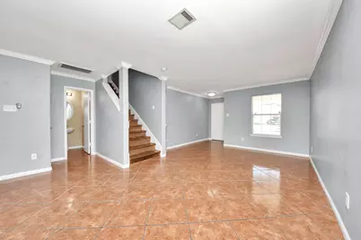 10306 Dalehurst Court, Houston, TX 77075 - Photo 4