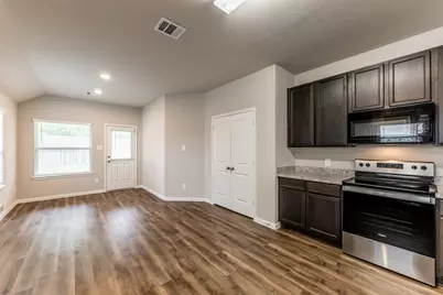 207 Black Bear Drive, Huntsville, TX 77320 - Photo 20