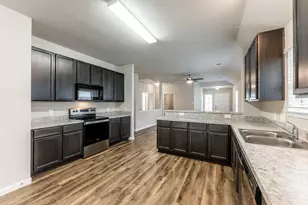 207 Black Bear Dr, Huntsville, TX 77320 - Photo 16