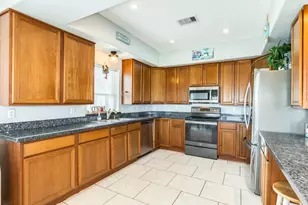 119 Bay Ave, Surfside Beach, TX 77541 - Photo 14