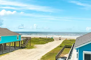 119 Bay Ave, Surfside Beach, TX 77541 - Photo 2