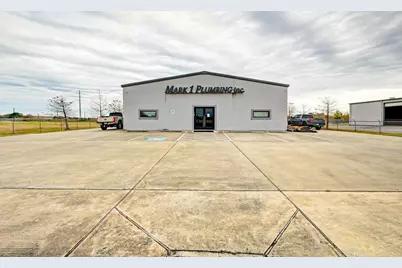 1070 Pine, Texas City, TX 77591 - Photo 1