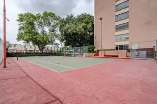 7520 Hornwood Dr, Houston, TX 77036 - Photo 18