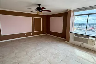 7520 Hornwood Dr, Houston, TX 77036 - Photo 14