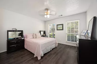 5419 Imogene Street, Houston, TX 77096 - Photo 14