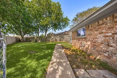9739 Philmont Drive, Houston, TX 77080 - Photo 30
