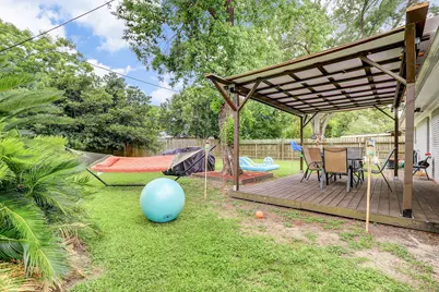 12329 Ashcroft Drive, Houston, TX 77035 - Photo 16