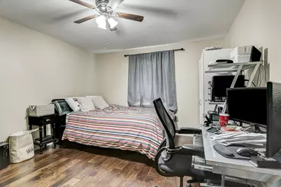 12329 Ashcroft Drive, Houston, TX 77035 - Photo 12