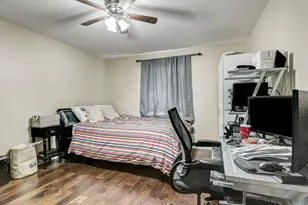 12329 Ashcroft Dr, Houston, TX 77035 - Photo 12