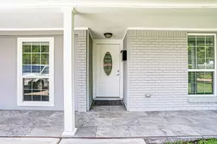 12329 Ashcroft Dr, Houston, TX 77035 - Photo 2