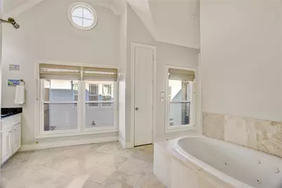 3852 Gramercy Street, Houston, TX 77025 - Photo 14