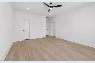 971 Highland Light Lane, Houston, TX 77091 - Photo 32