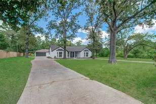 1602 Baker Dr, Tomball, TX 77375 - Photo 4