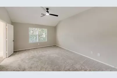 11 Wineberry Place, The Woodlands, TX 77382 - Photo 10
