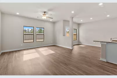 224 Magnolia Laurel Drive, Alvin, TX 77511 - Photo 8