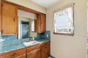 1839 W Henderson Rd, Angleton, TX 77515 - Photo 18