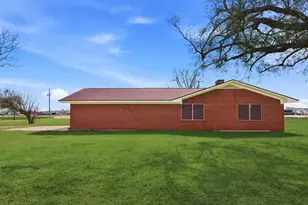 1839 W Henderson Rd, Angleton, TX 77515 - Photo 28