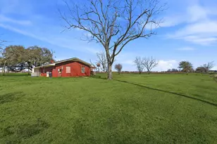 1839 W Henderson Rd, Angleton, TX 77515 - Photo 26