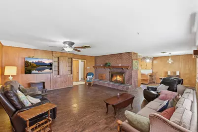 1839 W Henderson Rd, Angleton, TX 77515 - Photo 8