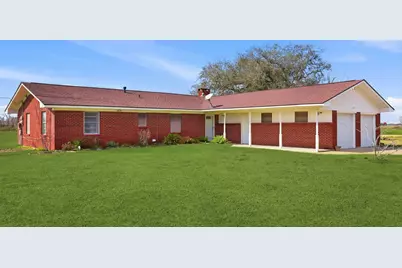 1839 W Henderson Rd, Angleton, TX 77515 - Photo 2