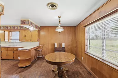 1839 W Henderson Rd, Angleton, TX 77515 - Photo 8