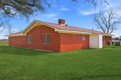 1839 W Henderson Rd, Angleton, TX 77515 - Photo 28