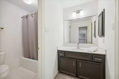 5201 Grand Lake, Bellaire, TX 77401 - Photo 28