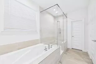 2711 Clinton Dr, Houston, TX 77020 - Photo 22