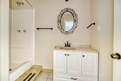 3902 Chapman Street #1/2, Houston, TX 77009 - Photo 10