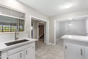 6602 Indian Lake Dr, Houston, TX 77489 - Photo 10