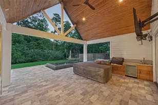 2407 Chantilly Ln, Conroe, TX 77384 - Photo 44