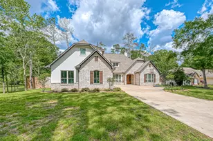 2407 Chantilly Ln, Conroe, TX 77384 - Photo 2