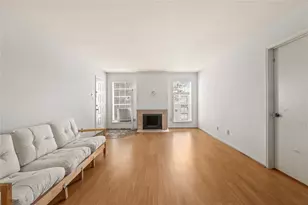 6606 De Moss Dr, Houston, TX 77074 - Photo 2