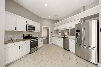 4754 Widerop Lane, Friendswood, TX 77546 - Photo 12