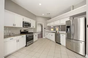 4754 Widerop Ln, Friendswood, TX 77546 - Photo 12