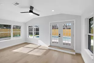 1906 Sunny Brook Dr, Austin, TX 78723 - Photo 26