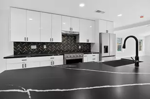 1906 Sunny Brook Dr, Austin, TX 78723 - Photo 4