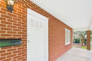 2610 S Crockett St, La Marque, TX 77568 - Photo 4