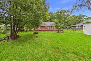 2610 S Crockett St, La Marque, TX 77568 - Photo 30