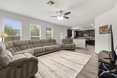 10710 Chestnut Path Way, Tomball, TX 77375 - Photo 4