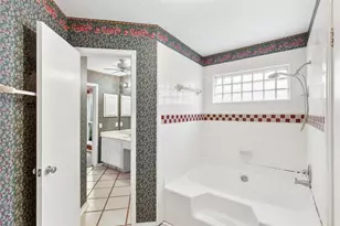 2118 Woodland Park Dr, Houston, TX 77077 - Photo 18