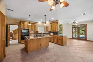 1835 Raintree Cir, Seabrook, TX 77586 - Photo 8