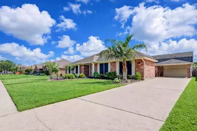 410 Scarlet Sage Drive, League City, TX 77573 - Photo 4
