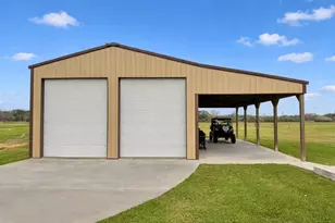 1056 Angus Trail, Angleton, TX 77515 - Photo 36