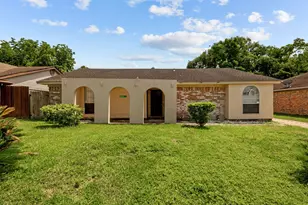 6619 Indian Lake Dr, Houston, TX 77489 - Photo 1