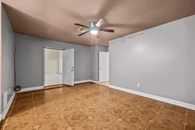 6619 Indian Lake Drive, Houston, TX 77489 - Photo 14