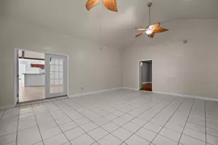 6619 Indian Lake Dr, Houston, TX 77489 - Photo 24