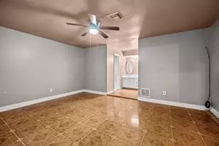 6619 Indian Lake Dr, Houston, TX 77489 - Photo 12