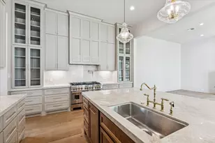 7203 Tickner St, Houston, TX 77055 - Photo 16