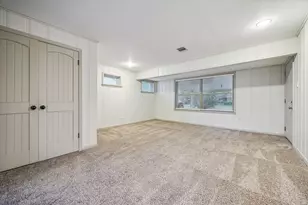 9813 Pine Lake Dr, Houston, TX 77055 - Photo 18